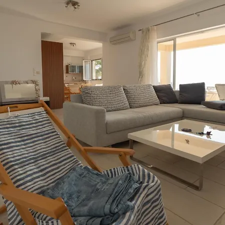 Seaside Private B Daire Koróni