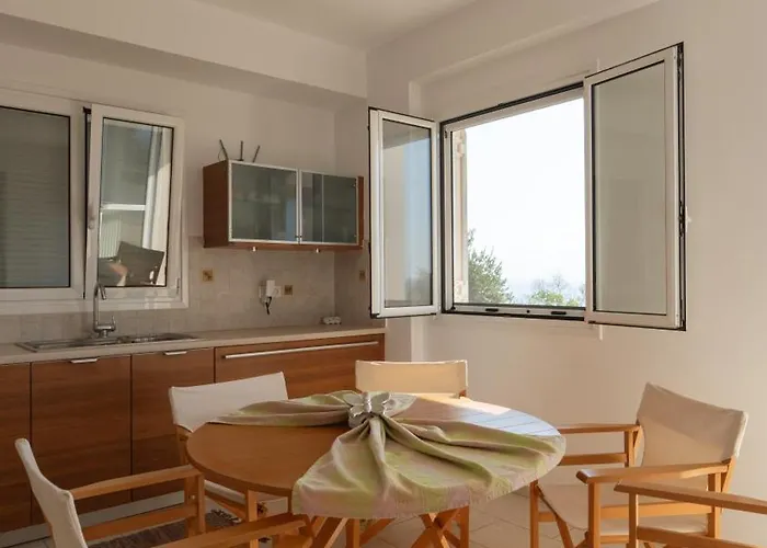 Seaside Private B 아파트 Koróni